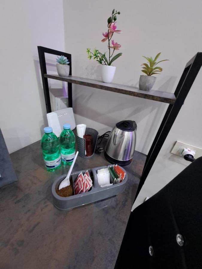 Aircraft Services Rooms Napoli Bagian luar foto