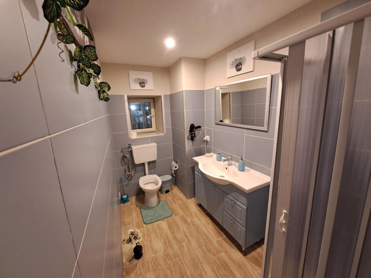 Aircraft Services Rooms Napoli Bagian luar foto