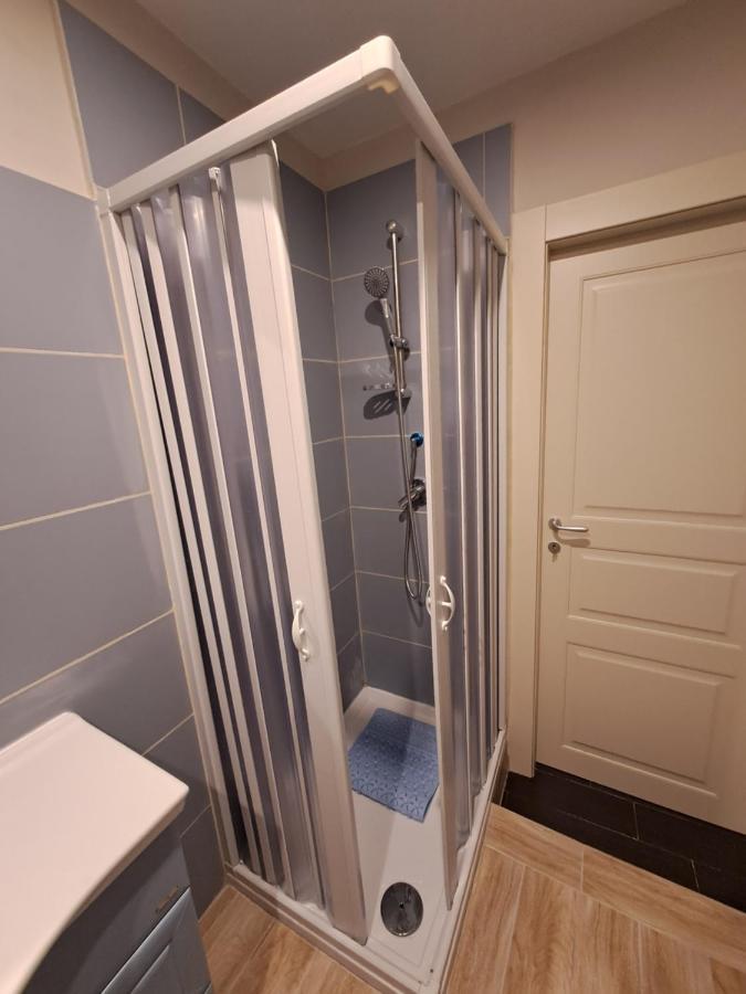Aircraft Services Rooms Napoli Bagian luar foto