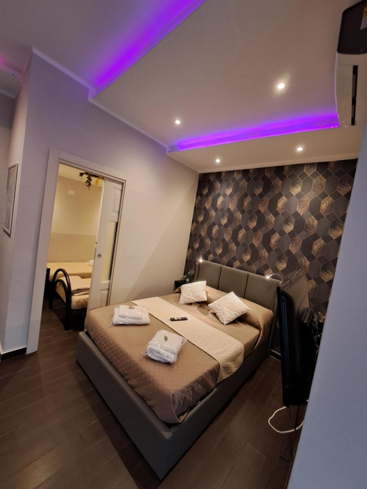 Aircraft Services Rooms Napoli Bagian luar foto