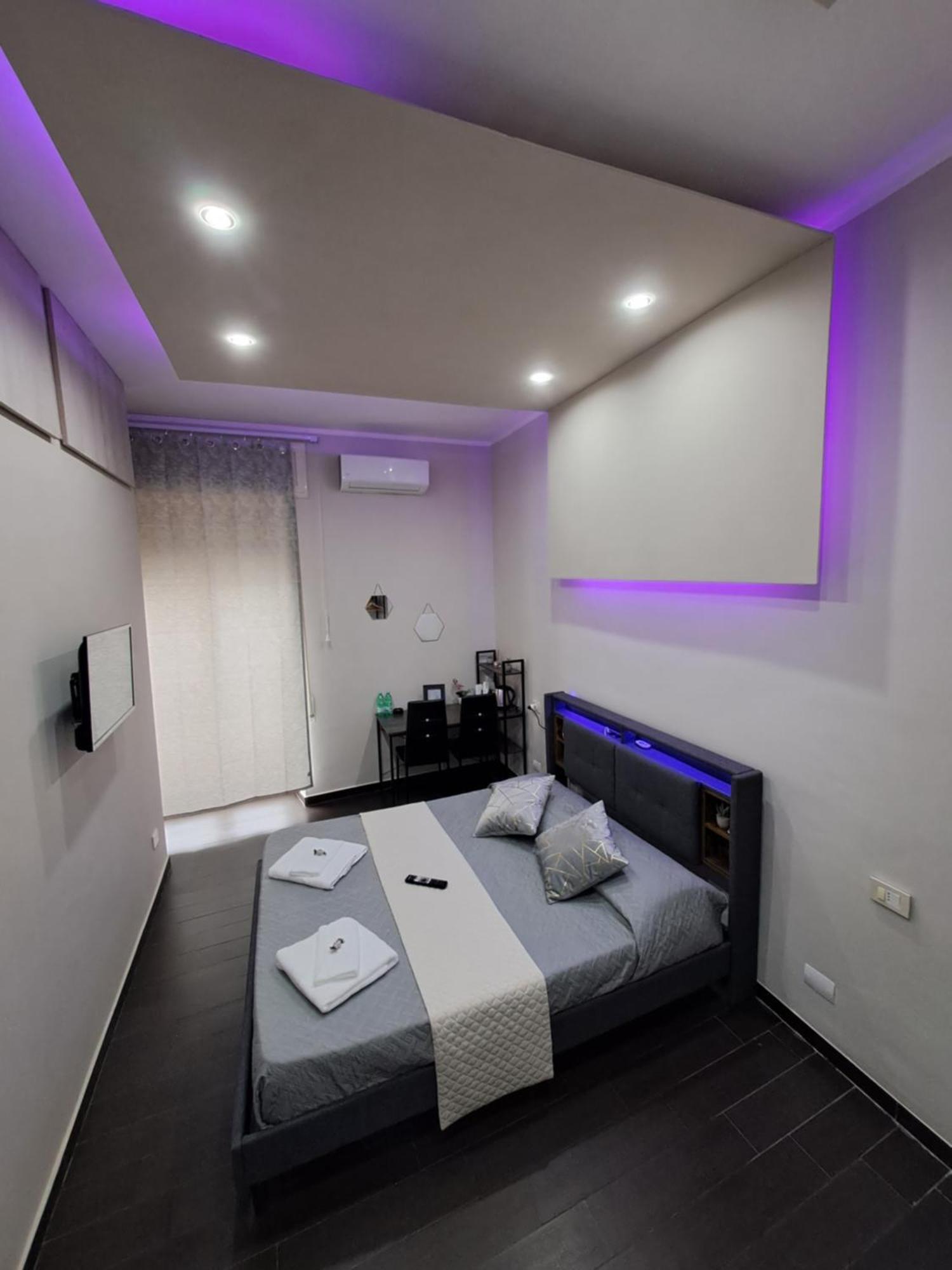 Aircraft Services Rooms Napoli Bagian luar foto